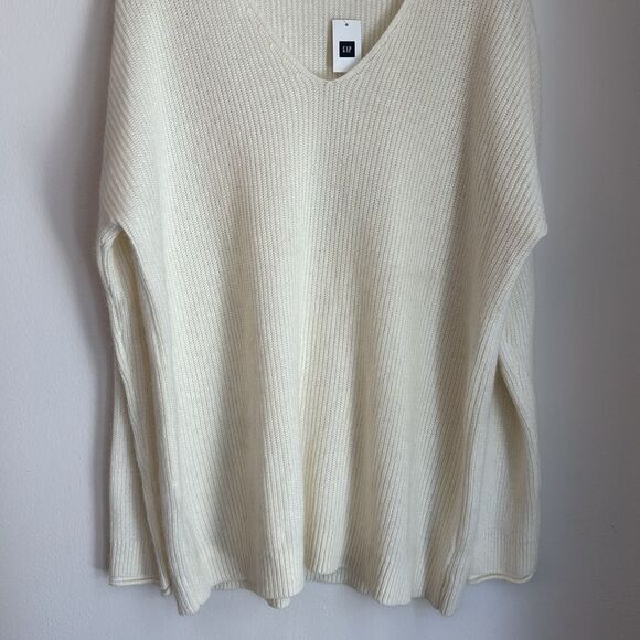 GAP Women's rabbit Hair V-Neck Cream knit classic warm holiday Sweater XL NWT - Picture 3 of 9